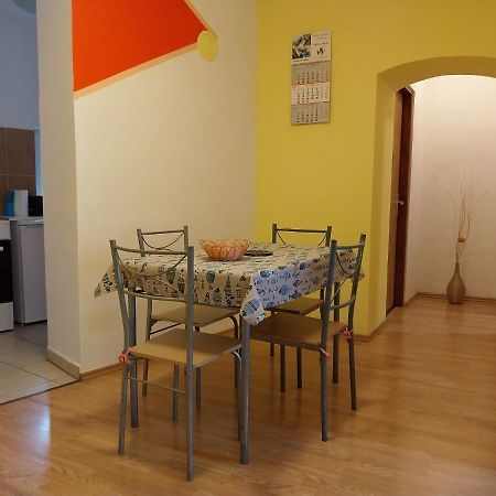 Apartmani Jadran Мали-Лошинь Экстерьер фото